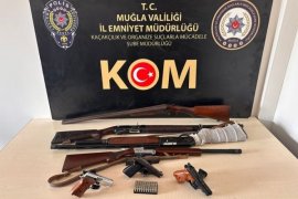 Muğla’da Ruhsatsız Silah Operasyonu: 7 İlçede 13 Adrese Baskın, 4 Tutuklama