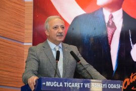 APİMUĞLA Ile Muğla Eczacı Odasi Satış Sözleşmesi İmzaladı