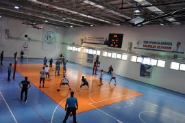 Voleybolcularımız Dolu Dizgin..