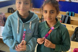 Lise Öğrencilerinden İlkokulu Öğrencilerine Kitap Desteği