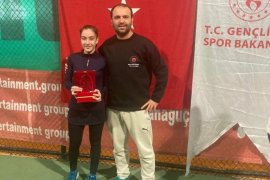 Muğla’nın İlk Milli Takım Tenis Sporcusu Akdemir Oldu