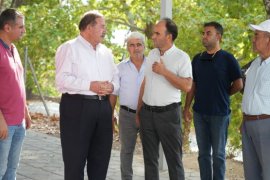 Kırsal Mahallelerdeki Yol Çalışmaları Tüm Hızıyla Sürüyor