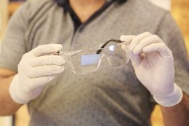 Levent Optik’ten özel korumalı gözlük desteği