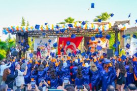 Milas MYO’da Mezuniyet Coşkusu: Gurur ve Gözyaşı Bir Arada