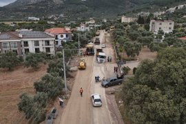 Büyükşehir Milas Menteş Yolunu Yeniliyor