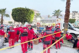 Milas Belediyesi mobil ikram aracı deprem bölgesinde