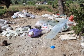 Muhtardan Sert Uyarı: Bu Mahalle Çöplük Değil!