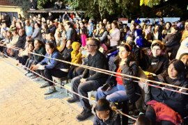 Kostümler giyildi, maskeler takıldı…