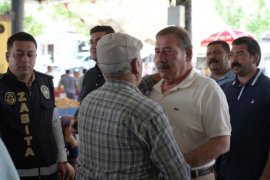 Milas Belediyesi Vatandaşlara Aşure İkram Etti