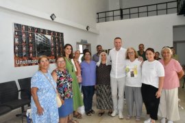 Cemevinde Aşure İkram Ettiler