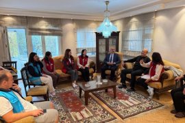 MGM’den Emekli Öğretmene Anlamlı Ziyaret