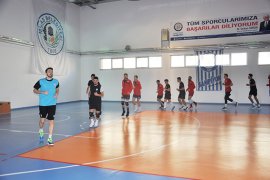 Voleybolcularımız Kocaeli deplasmanındalar