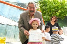 Çocuk Oyun Evi’nde Dönemin Yıldızları Mezun Oldu