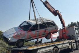 Milas’ta Şarampole Yuvarlanan Araçtan Sürücü Sağ Kurtuldu