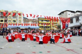 Atatürk'ün çocuklara armağanı 23 Nisan coşkuyla kutlanacak