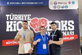 Kick boksçular Kocaeli’de derece yaptı