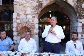 Başkan Topuz, Zabıta Ekibiyle Kahvaltıda Buluşarak Haftalarını Kutladı