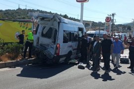 Milas-Bodrum Yolunda Feci Kaza: 1 Ölü, 11 Yaralı