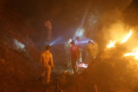 Denizli Buldan’dan başlayıp Aydın Buharkent’e Sıçrayan Yangını Söndürme Çalışmaları Sürüyor