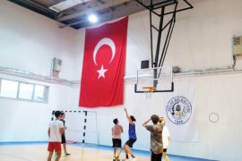 Milas Akademi Spor Kulübü erkek basketbol takımıyla sükse yapmaya devam ediyor