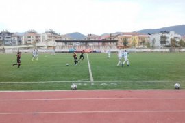 Milas Gençlik Spor U13 takımı, Halikarnas U13 takımını 3-1 yendi