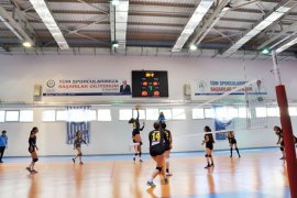 Voleybolda Yıldızlar maçları başladı