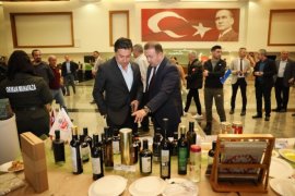 Milaslı Üreticilerden Zeytinyağında Büyük Başarı: TARİŞ’e Çifte Ödül!