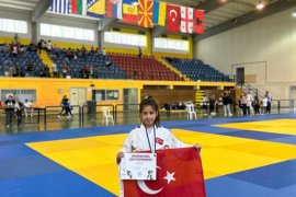 Milaslı Judo Takımı, Yunanistan’dan Madalyalarla Döndü