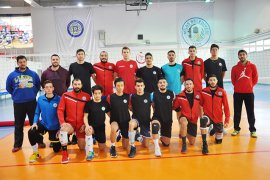 Voleybolcularımız Kocaeli deplasmanındalar