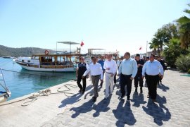 Milas Boğaziçi’nde 160 Bin Yavru Balık Denizle Buluştu