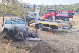 Otomobilin sürücüsü, kaza yerinde can verdi  