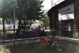 Drama Kursu Hem Çocukları Hem Anne Babaları Mutlu Ediyor