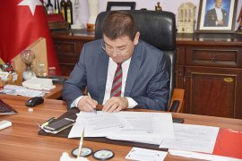 Başkan Tokat 'Doğa Dostu Belediye Başkanı Taahhütnamesi'ni imzaladı
