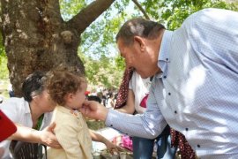 Beçin Kalesi'nin Taş Duvarlarında Çocuk Kahkahaları Yankılandı