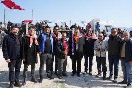 Pehlivan Develer Arenada Kozlarını Paylaştı