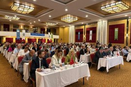 Başkan Topuz Yeniden Çevreci Belediyeler Birliği Encümen Üyesi Seçildi