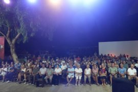 BOĞAZİÇİ’NDE ŞİİR VE MÜZİK EŞLİĞİNDE SANAT DOLU BİR AKŞAM YAŞANDI