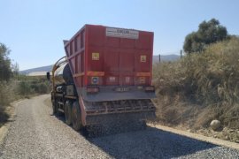 Milas Belediyesi Kırsal Mahallelerdeki Yol Yapım Çalışmalarını Sürdürüyor