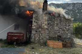 Milas Ören Mahallesi’nde Ev Yangını Paniğe Neden Oldu