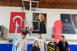 Muğla'da Okul Sporları Bilek Güreşi İl Birinciliği Müsabakaları Gerçekleştirildi