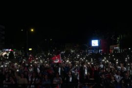 FENER ALAYI, PUSULA VE GENÇLİK KONSERİYLE COŞKULU BAYRAM KUTLAMASI
