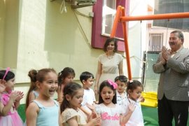 Çocuk Oyun Evi’nde Dönemin Yıldızları Mezun Oldu