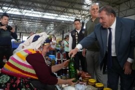 Milas Belediyesi’nden Cam Şişe Hamlesi: Zeytinyağı Satışına Sağlık ve Kalite Dokunuşu