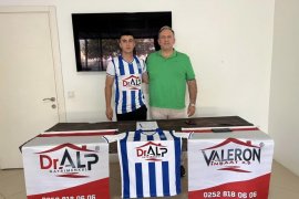 Doktor Alp Milas Spor A.Ş. 2 futbolcuyla daha anlaştı