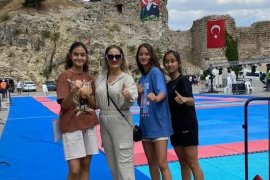 Taekwondo sporcusu Musa Dağ, gümüş madalya getirdi