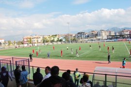 Milas Belediye Beçin Spor kendi sahasında Ortaköy Spor ile 0-0 berabere kaldı