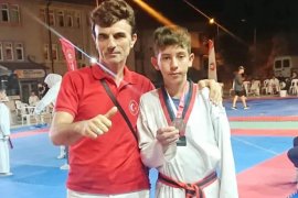 Taekwondo sporcusu Musa Dağ, gümüş madalya getirdi