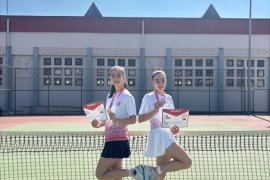 İMİ Koleji Yıldız Kızlar Tenis Takımı Ege Bölgesi Şampiyonu Oldu