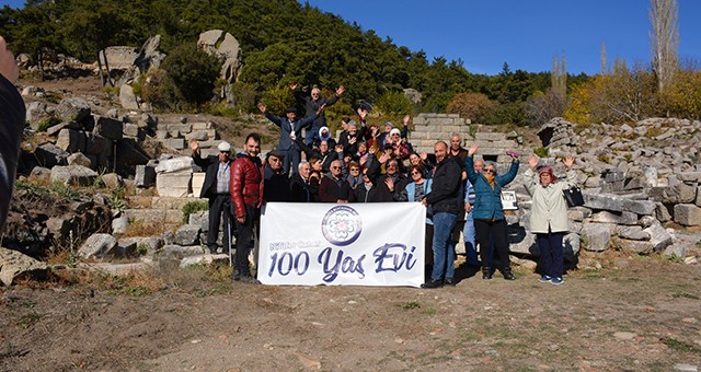 100 Yaş Evi Üyelerine Milas Turu