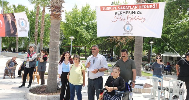 TSD Temsilcisi Tevşi;  “ENGELLİNİN ÖNÜNDEKİ BARİYERLER KALKMIYOR”